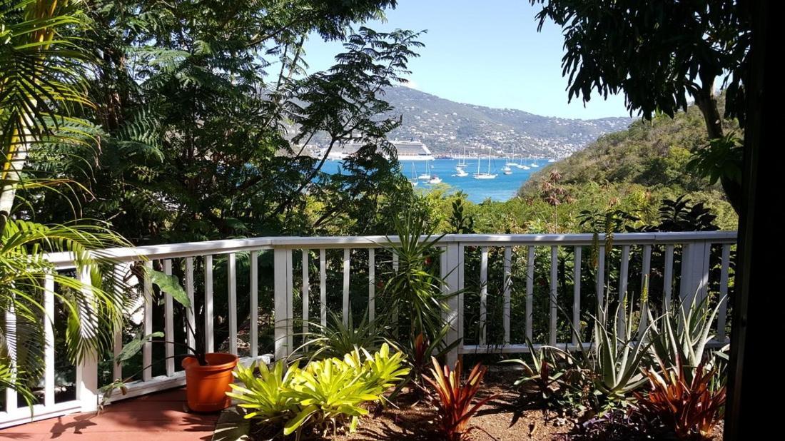 Water Island Hotel & Villas Esterno foto