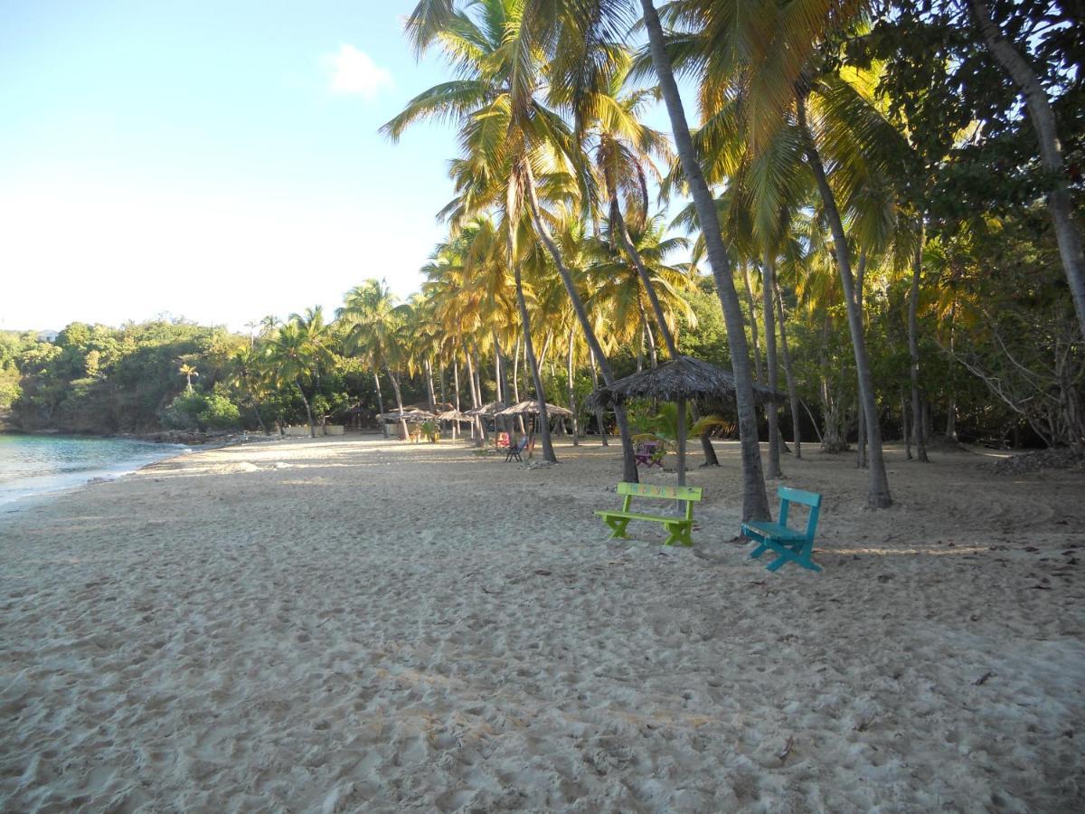 Water Island Hotel & Villas Esterno foto